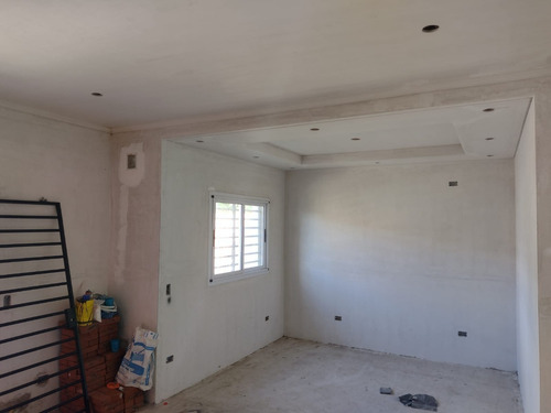 Casa A Estrenar De 105m2 (ubicada En Zona De Casa Quintas). Virrey Del Pino Km 44,700
