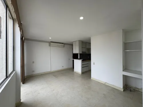 Se Alquila Amplio Apartamento Con Aire En Bochalema Central