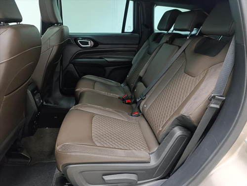 Jeep Commander 1.3 T270 TURBO FLEX OVERLAND AT6