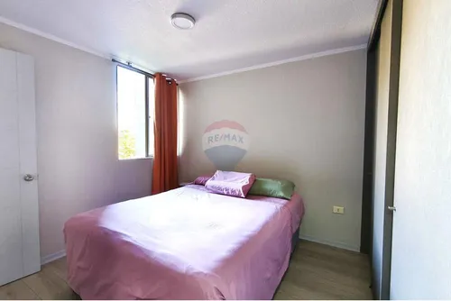Departamento En Jardines De Lo Campino