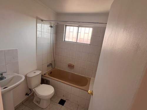 Casa 1 Piso Carlos Isamit La Serena