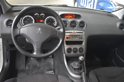 Peugeot 408 2.0 Allure 143cv