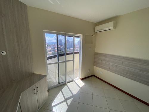 Apartamento Cobertura Venda, Barreiros - São José / Sc