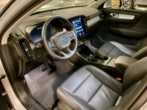 Imagem 12 de 13 de Volvo Xc40 2020 2.0 T4 Momentum 5p