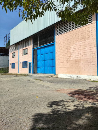 Se Alquila Galpón Industrial 2000m2 Charallave 2855