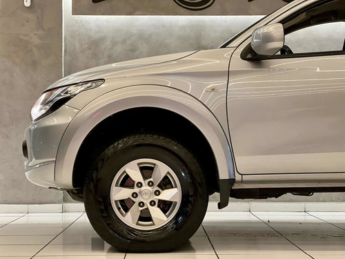 Imagem 14 de 14 de L200 Triton 2.4 Diesel 4x4 Automatica 2019 89.000km Unico Do