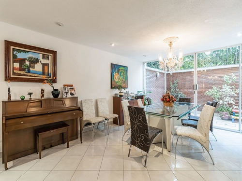Imagen 5 de 13 de Casa En Venta En Cantil Del Pedregal