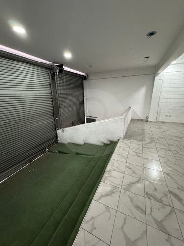 Edificio En Venta En Viveros De La Loma