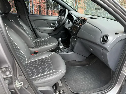Renault Logan 1.6 Privilege / Intens
