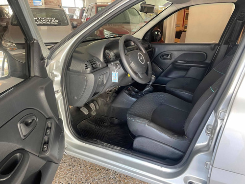 Imagen 8 de 16 de Renault Clio Mio 5p Confort Pack Sat