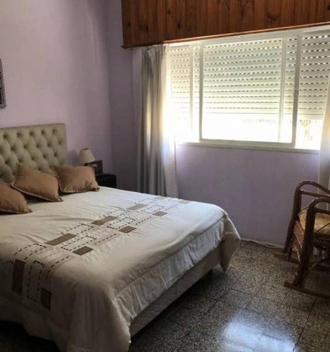 Imagen 8 de 21 de Venta Casa Tipo Chalet En Dos Plantas. Juan José Paso 445. M