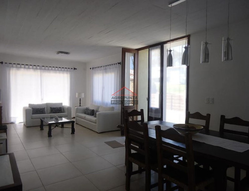 Casa En Montoya, 4 Dormitorios *- Ref: 4134
