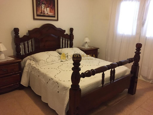 Casa En Barrio Cantegril De 3 Dormitorios - Consulte!!!!!- Ref: 2152