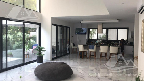 Imagen 3 de 30 de Casa En Venta Playacar Fase 2 Playa Del Carmen