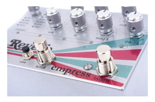 Pedal de efeito Empress Effects Reverb prateado