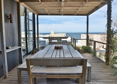 Casa En Alquiler Por Temporada De 4 Dormitorios En Punta Piedras (ref: Bpv-7396)
