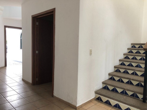 Imagen 6 de 30 de En Venta Casa En Fracc. La Loma, Royal Country