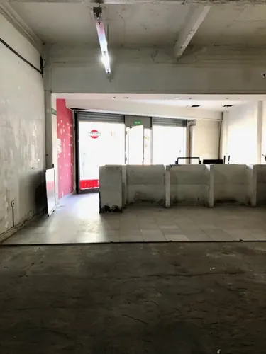 Foto 5 — Zona De Alto Transito Local 186m2 Totales Luz Trifásica Planta Libre