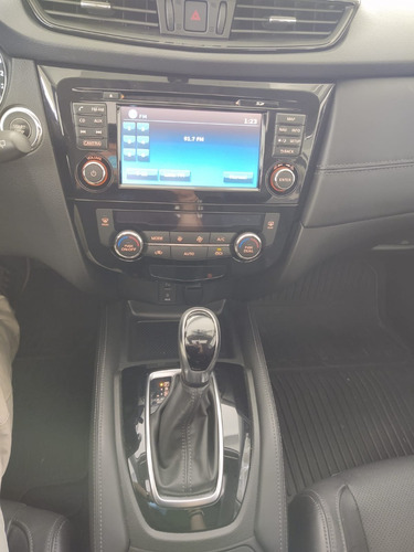 Imagen 11 de 15 de Nissan X-trail Exclusive At