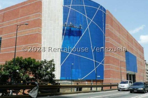 Comercial En Venta En Parroquia La Candelaria 24-20880 Ag