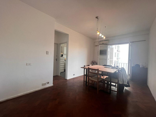 Venta - Departamento De Tres Dormitorios Con Balcón En Centro Río, Rosario