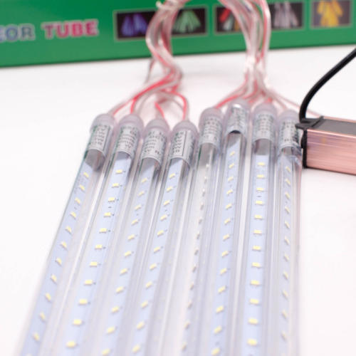 Imagen 2 de 6 de Serie Navideña Led 8 Tubos Lluvia Meteoro 30cm 240 Luces Led
