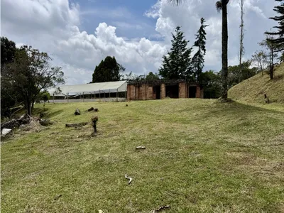 Lote y casalote en venta