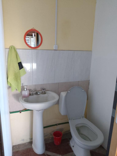 Casa En Venta - 2 Dormitorios 2 Baños - 295mts2 - San Nicolás De Los Arroyos