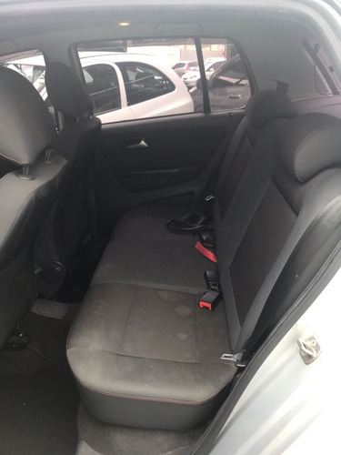 Imagem 2 de 6 de Volkswagen Fox 2011 1.6 Vht I-motion Total Flex 5p