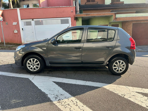 Renault Sandero 1.0 16v Expression Hi-flex 5p