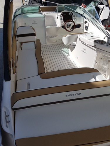 Lancha Triton 250 Cab || Zero ||