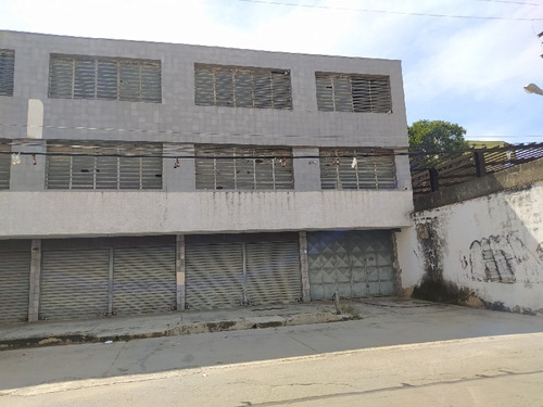 Edificio Comercial En La Candelaria Valencia Za