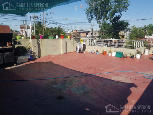Imagen 15 de 21 de Casa Con Amplia Terraza Y Garage