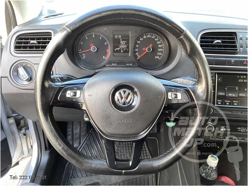 Volkswagen Vento 1.6 Confortline Mt