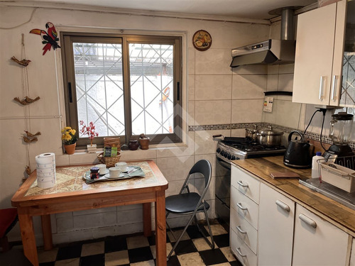 Casa En Venta De 3 Dorm. En Ñuñoa