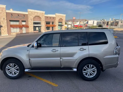 Mitsubishi Montero 3.8 Limited V6 At