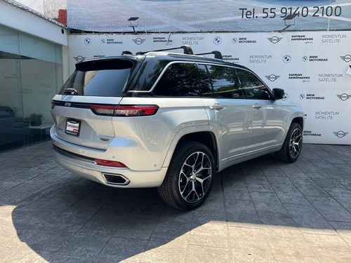Jeep Grand Cherokee Summit 4x4 V8