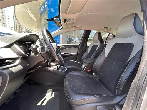Chevrolet Onix 1.0 Turbo Flex Plus Premier Automático