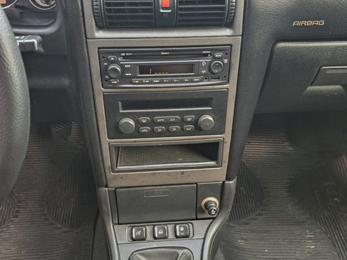 Chevrolet Astra Astra 2.0 MPFI ADVANTAGE 8V FLEX 4P MANUAL