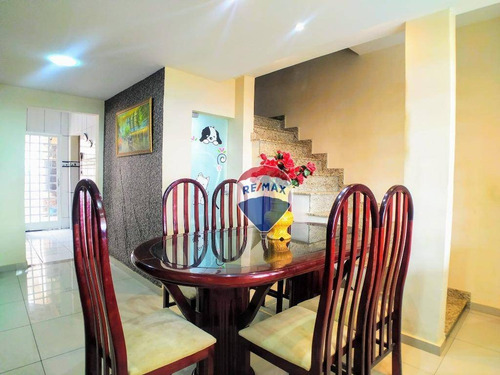 Imagem 4 de 23 de Casa Tríplex 4 Dormitórios 251m² No Bairro Padre Belizário - Ca0668