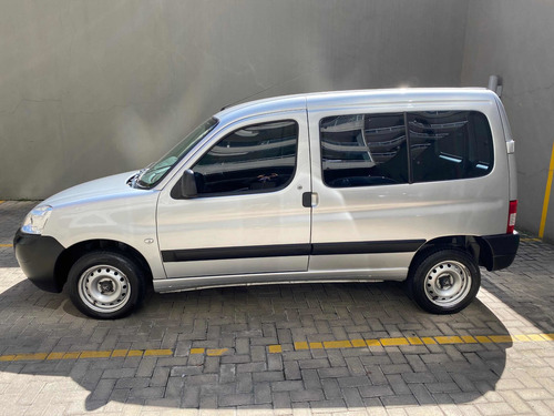 Peugeot Partner 1.6 Hdi Furgon Confort 92 5as 2017
