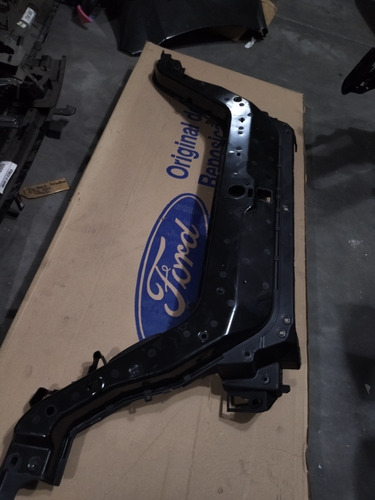 Soporte Frontal Superior Carevaca Ford Fiesta 2004-2013