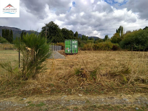 Terreno En El Hoyo. Cercano A Rio Epuyen