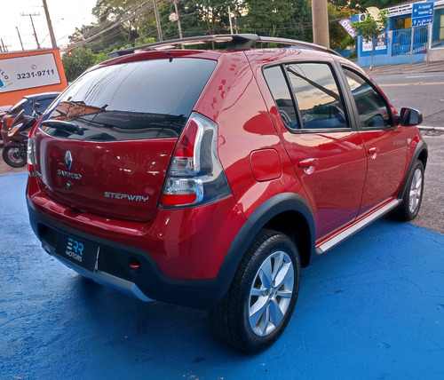 Renault Sandero Stepway 1.6 16v Hi-flex Aut. 5p