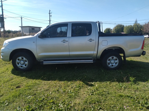 Toyota Hilux 2.5 Cd Dx Pack Tdi 120cv 4x4 2011