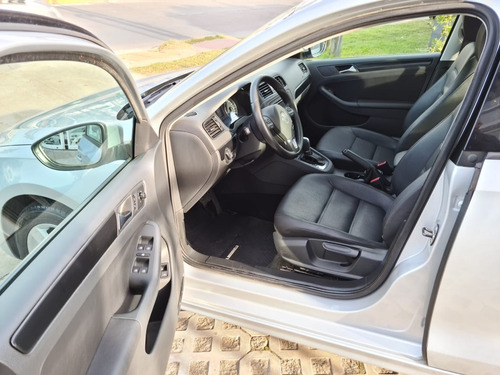 Volkswagen Vento 2.5 Luxury Triptronic 2011 Sarthou