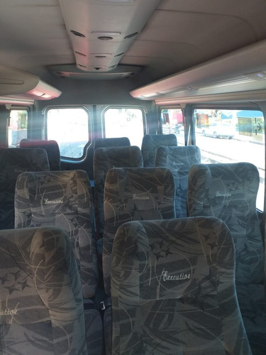 Imagem 13 de 15 de Sprinter 515 Prata 2012/13 18 Lug Execu Marticar Km 238 Mil