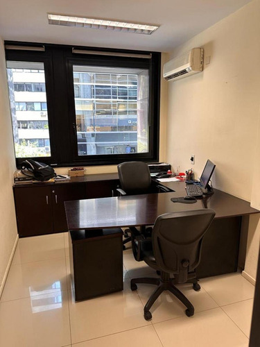 Oficina En Alquiler - 4 Oficinas 2 Baños - San Nicolás