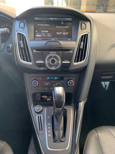 Ford Focus Titanium Hatch