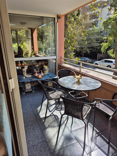 Departamento En Venta De 4 Dorm. Las Hortensias